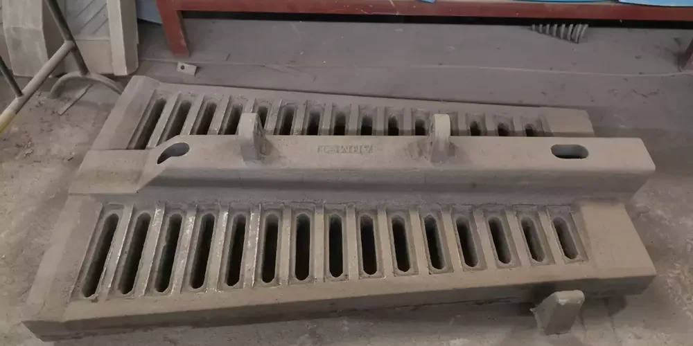 SAG MILL LINER TYPES