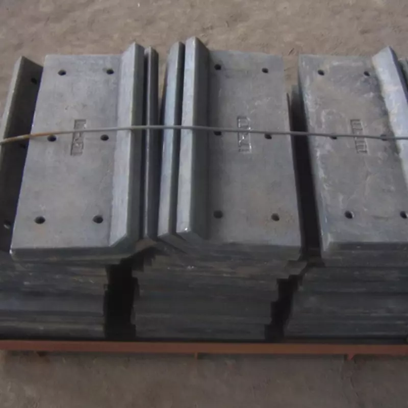 Chrome steel mill liners